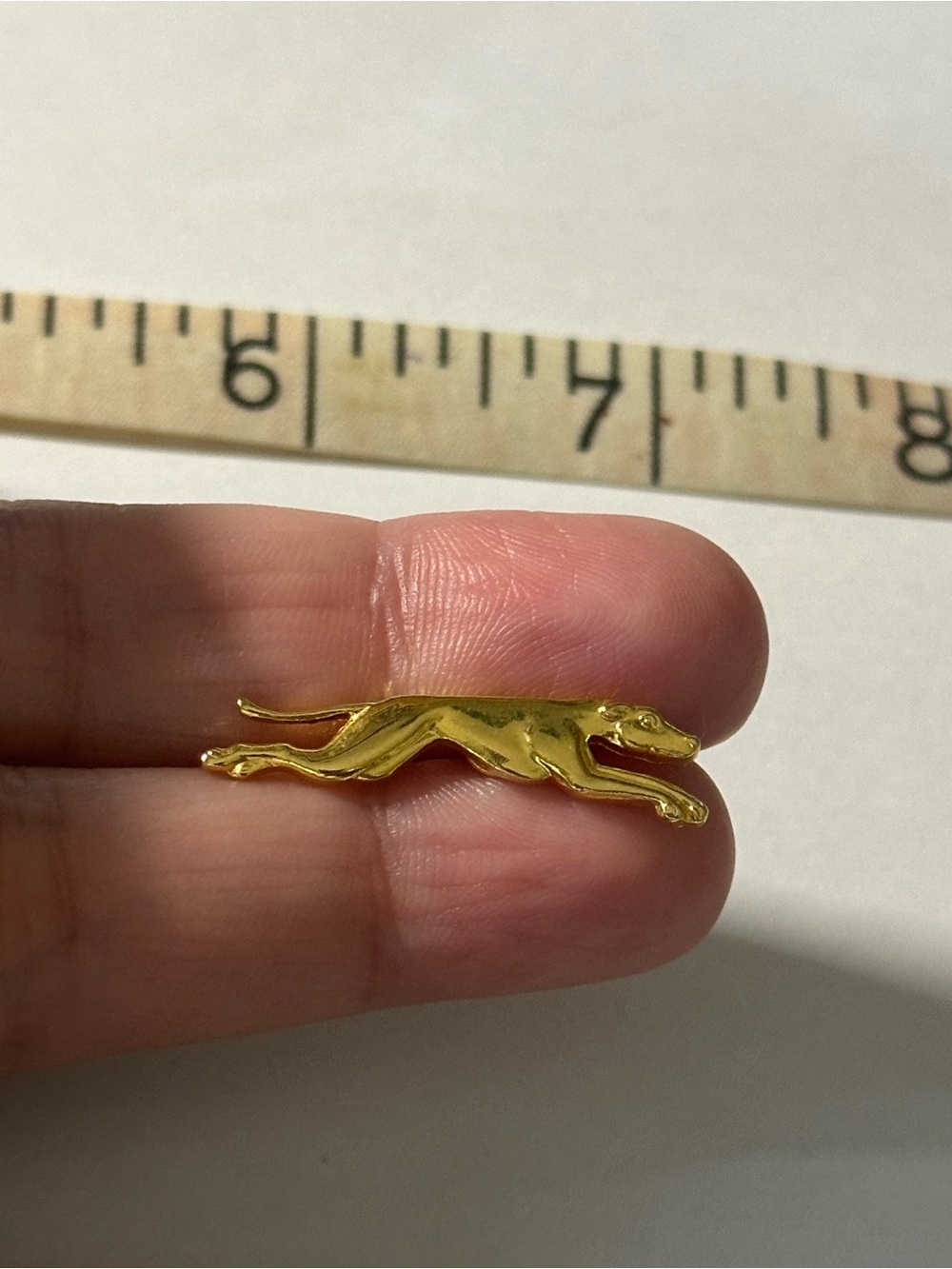 Gold Greyhound Accent Pin